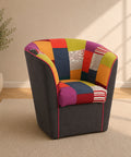 Poltroncina patchwork colorata in tessuto con struttura grigia per arredamento moderno e originale