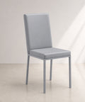Sedia moderna in ecopelle grigio ice con struttura in metallo verniciato tono su tono