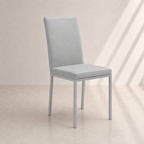 Sedia moderna Licya in ecopelle light grey con struttura in metallo