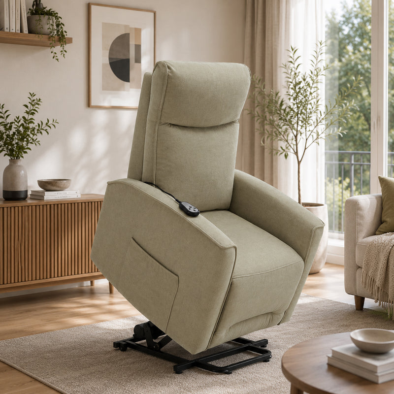 Poltrona relax elettrica Londra con funzione alzapersona e reclinazione motorizzata indipendente. Rivestita in elegante tessuto verde salvia, offre sostegno ergonomico a schiena, gambe e cervicale per un relax ottimale. Ideale per anziani e persone con mobilità ridotta, si integra perfettamente in soggiorni moderni grazie al design raffinato e contemporaneo.