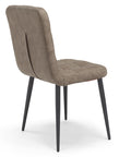 Sedia imbottita con gambe in metallo