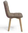 Sedia imbottita con gambe in legno
