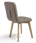 Sedia imbottita con gambe in legno